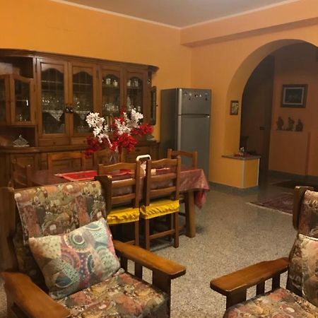 B&B Da Nonna Vincenza Vinchiaturo Bagian luar foto